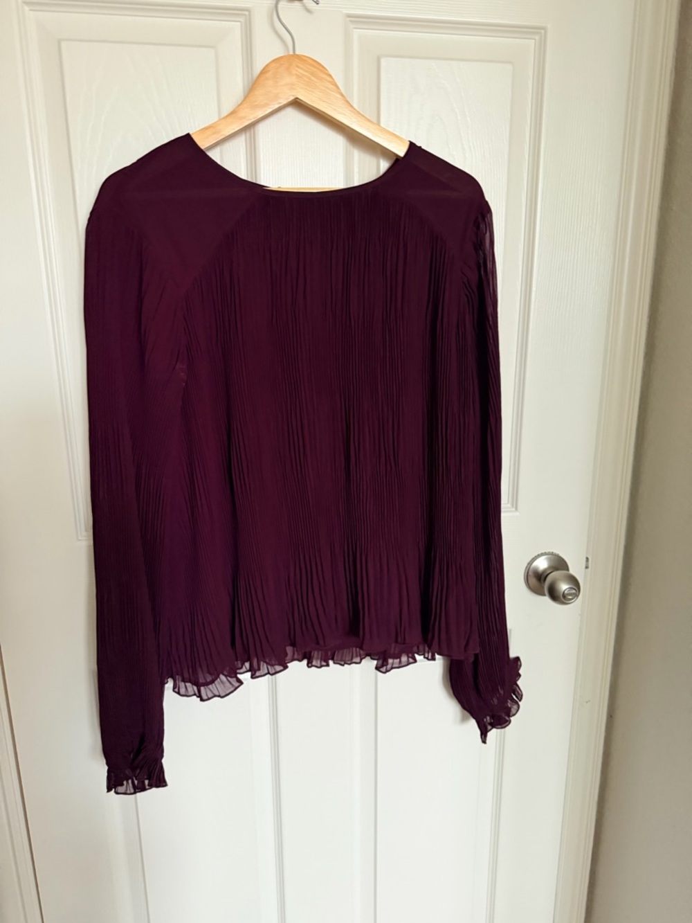 Women’s Express Pleated Long-Sleeve Dressy Work Blouse - Burgundy